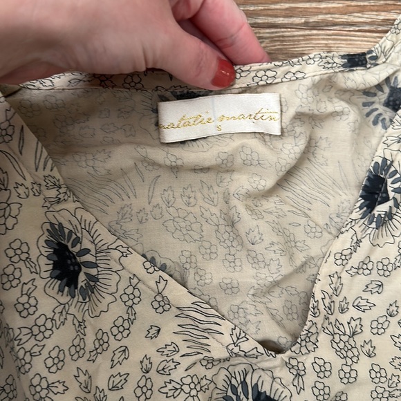 Natalie Martin Marin w/ Sash Vintage Flowers Quartz Dress with Pockets - Picture 5 of 7